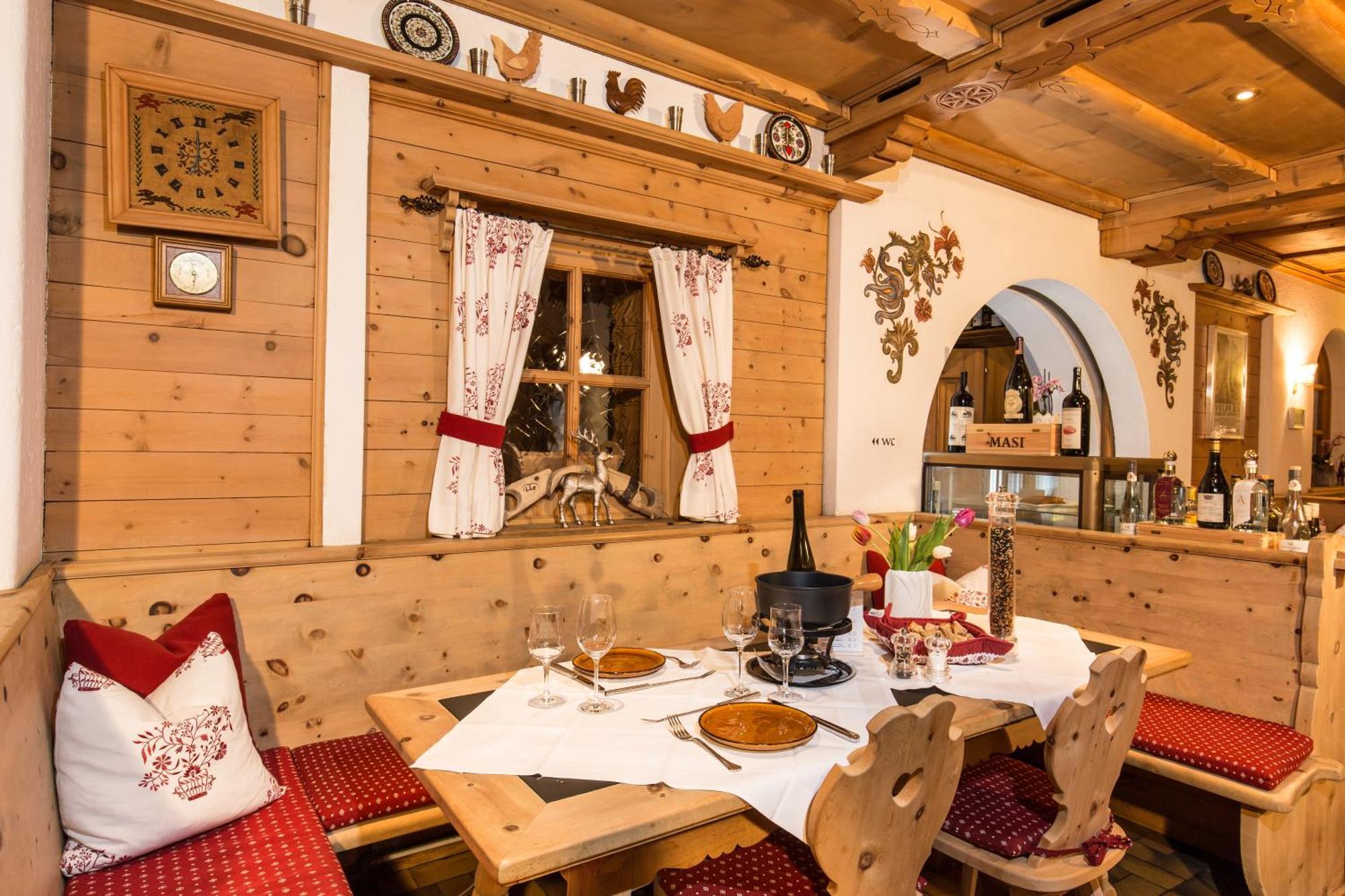 Hotel Restaurant Gabriel Scuol Zewnętrze zdjęcie