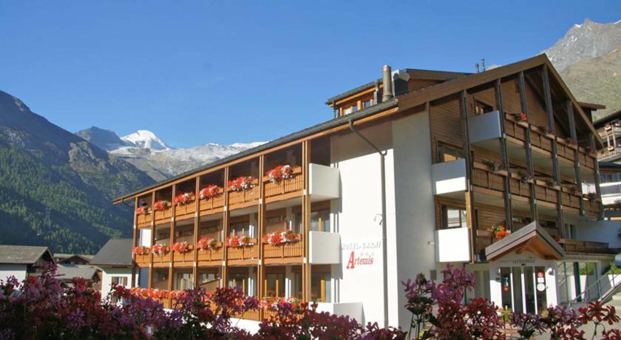 Hotel Restaurant Gabriel Scuol Zewnętrze zdjęcie