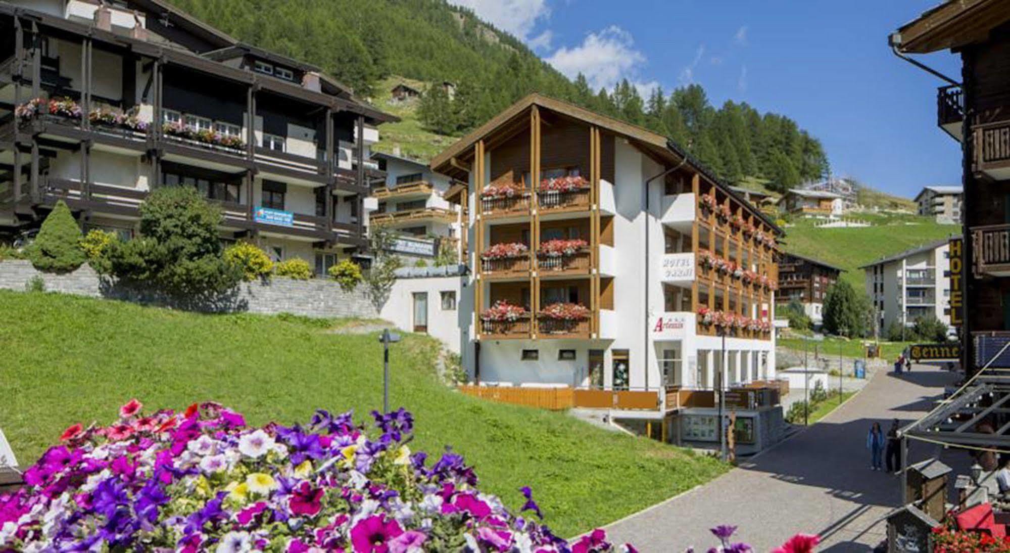Hotel Restaurant Gabriel Scuol Zewnętrze zdjęcie